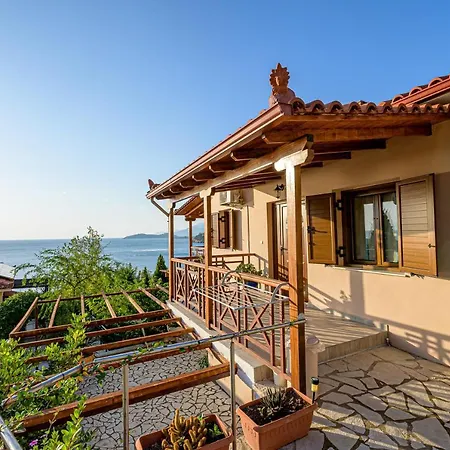 Paralio Astros Beachfront 卡西罗彼卡多