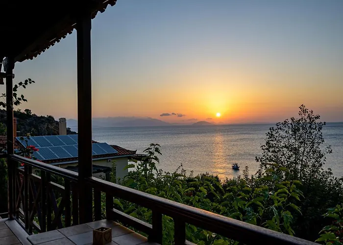 Paralio Astros Beachfront * Xiropigado