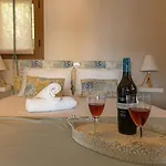 Paralio Astros Beachfront Apartmán Xiropigado