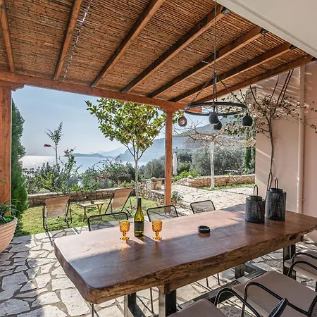 Paralio Astros Beachfront Διαμέρισμα