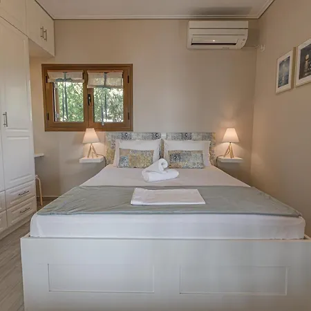 Paralio Astros Beachfront Διαμέρισμα *