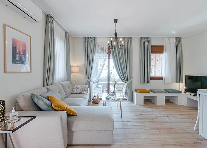 Paralio Astros Beachfront