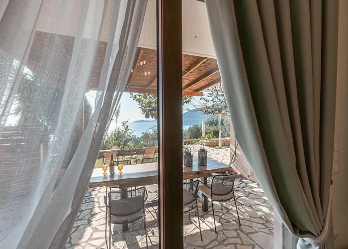 Paralio Astros Beachfront 아파트